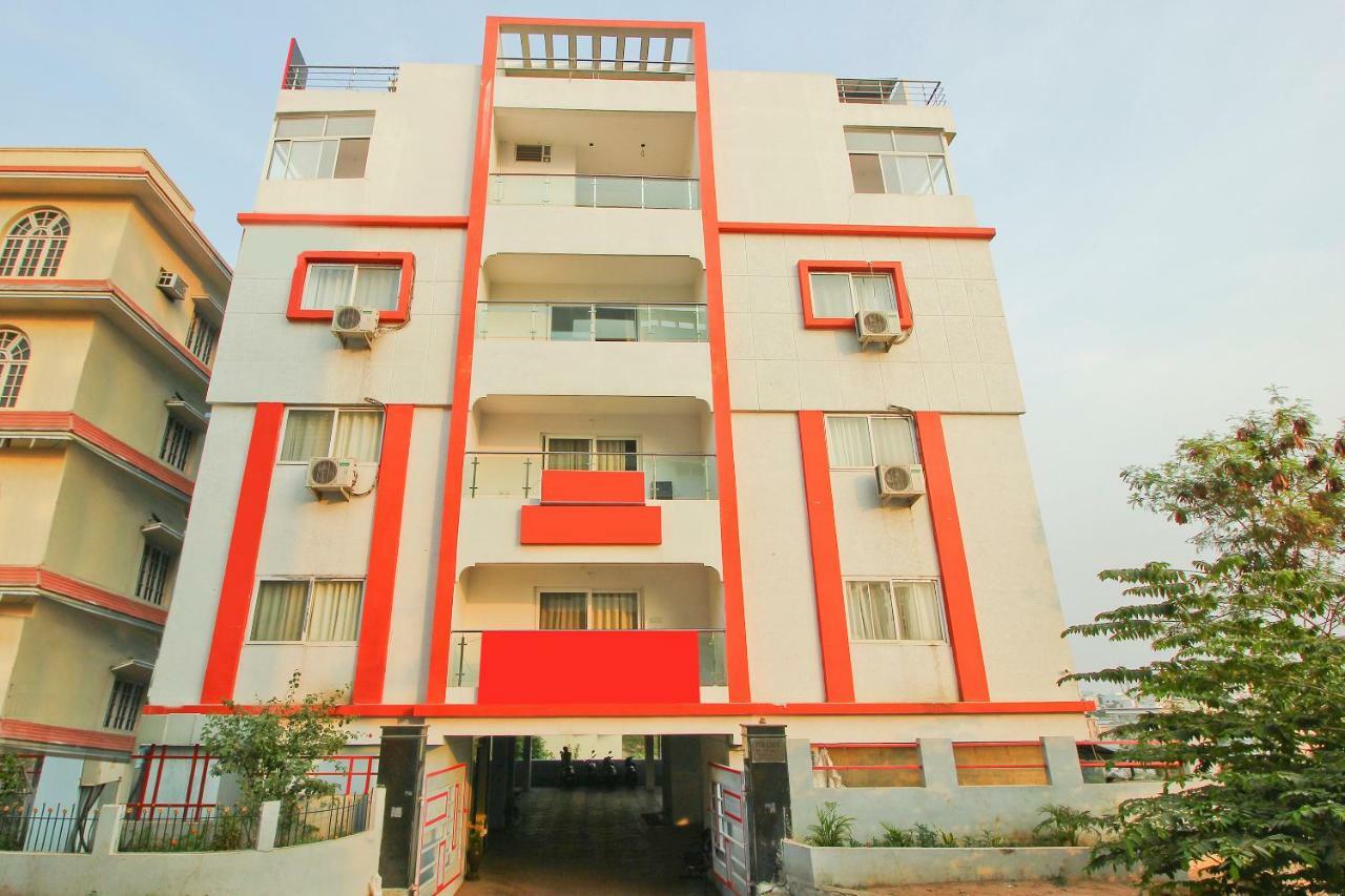 Oyo Flagship 463 Banjara Hills Hotel Haiderabad Buitenkant foto