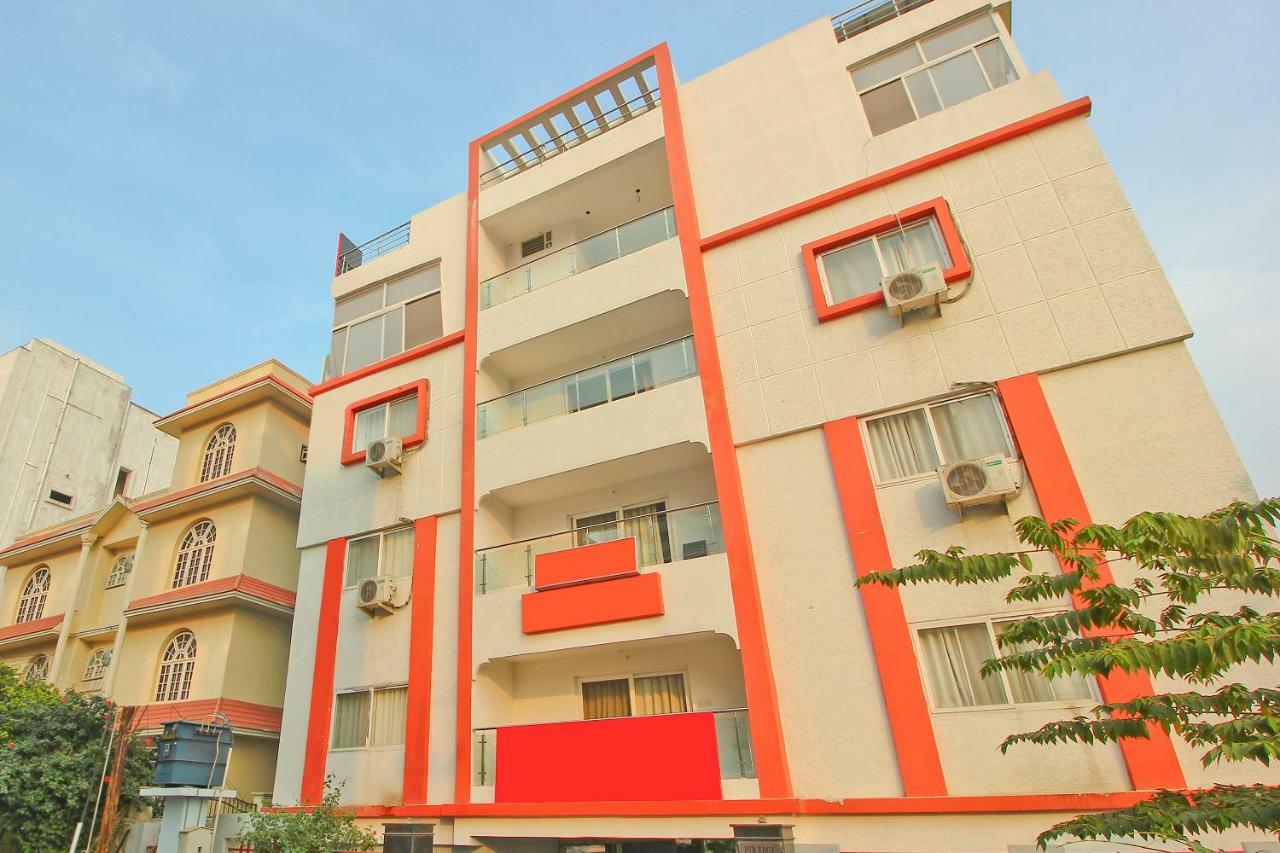 Oyo Flagship 463 Banjara Hills Hotel Haiderabad Buitenkant foto