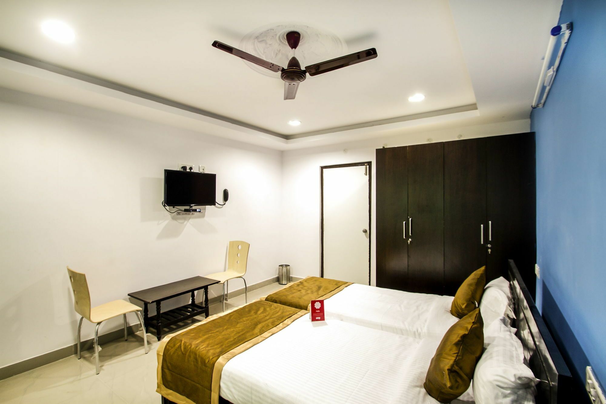 Oyo Flagship 463 Banjara Hills Hotel Haiderabad Buitenkant foto
