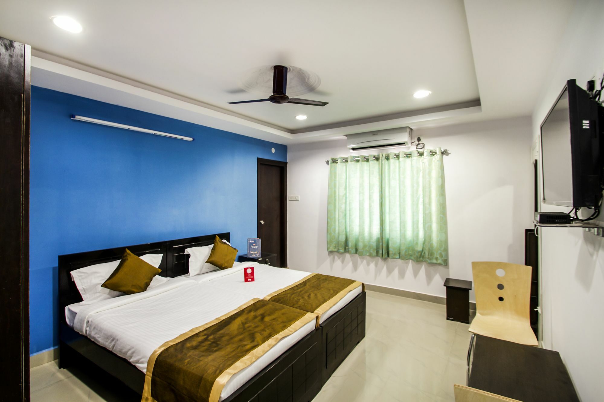 Oyo Flagship 463 Banjara Hills Hotel Haiderabad Buitenkant foto
